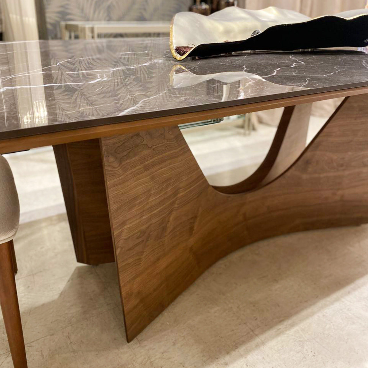 Mesa Gaudi - Imagen 4